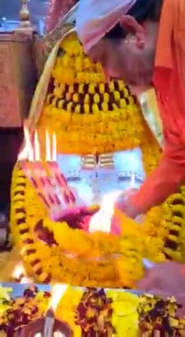 ज्ञानपुर: 🙏🌹।।जय श्री कालका माँ।।🌹🙏
  #आजसुबह के आरती श्रृंगार दर्शन# 
      #27जनवरी 2022 गुरूवार#