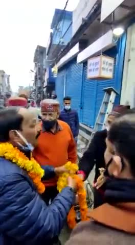 राजपुर विधानसभा के झंडा बाजार क्षेत्र में जनसंपर्क

#rajpurmairajkumar #rajpurvidhansabha #uttarakhand #uttarakhandelections2022 
#dehradun #congress #congressparty