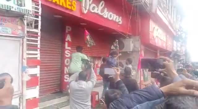 पटना ग्रामीण: राजधानी में खूब हुई तोड़फोड़ #patna #patnamews #bihar #rrb #ntpc #rjd #bjp #jdu