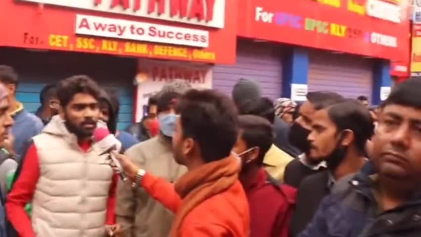 #RRB_NTPC Protest in Patna | Khan sir के वीडियो का कितना हुआ छात्रों पर असर 
#rrbntpc #ntpc #khansir