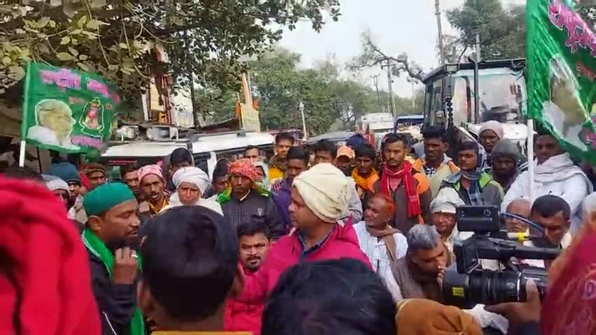 आरा: बिहार बंद और छात्रों एवं Khan Sir के सपोर्ट में Live आए Khesari Lal देखिए क्या बोले #khesari #khansir #rrb #ntpc