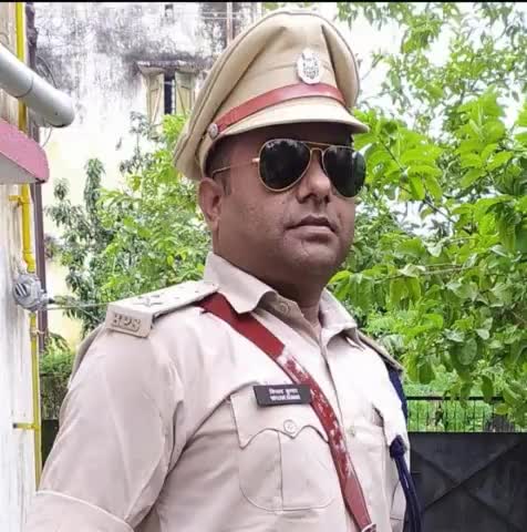 जयनगर अनुमंडल के नये #डीएसपी बने विप्लव कुमार जी वर्तमान में पुलिस उपाधीक्षक विशेष शाखा में कार्यरत थे।