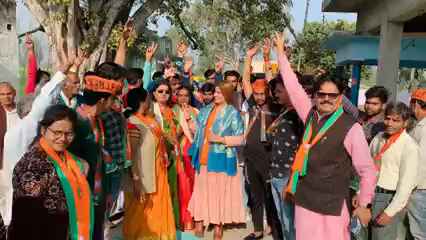 #FirstTimeVoter ने संकल्प किया हैं कि उत्तरप्रदेश विधानसभा चुनाव के निमित्त #पेसरी गॉंव के सभी मतदाता भाजपा को वोट देकर कमल खिलायेंगे।

#यूपी_मांगे_भाजपा