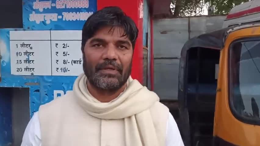 #सीवान के MM कॉलोनी में चली गोली तीन युवक घायल तीनों युवक का सदर अस्पताल में चल रहा है इलाज। श्री निवास यादव
