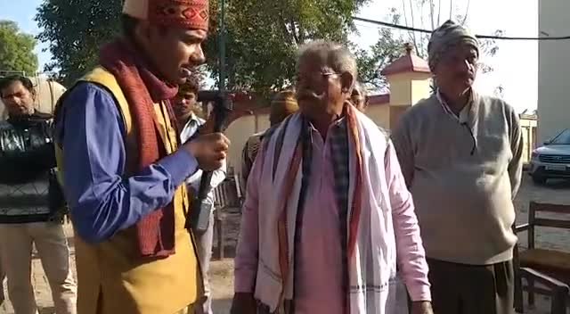 चुनार: चुनार के आलू किसानों का दर्द सुनिए सरकार
#pmo #narendramodi #sunilbansal 
#BJP  #amitsaha  #Mirzapur #Chunar