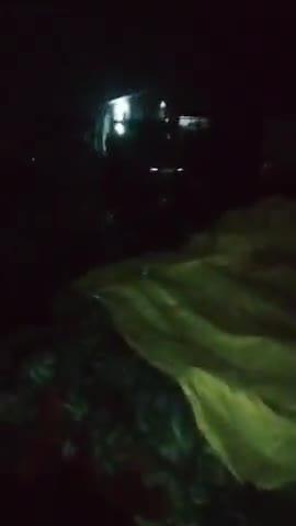 फर्रुखाबाद: #तेज_बारिश की वजह से #मंडी में हुआ सन्नाटा