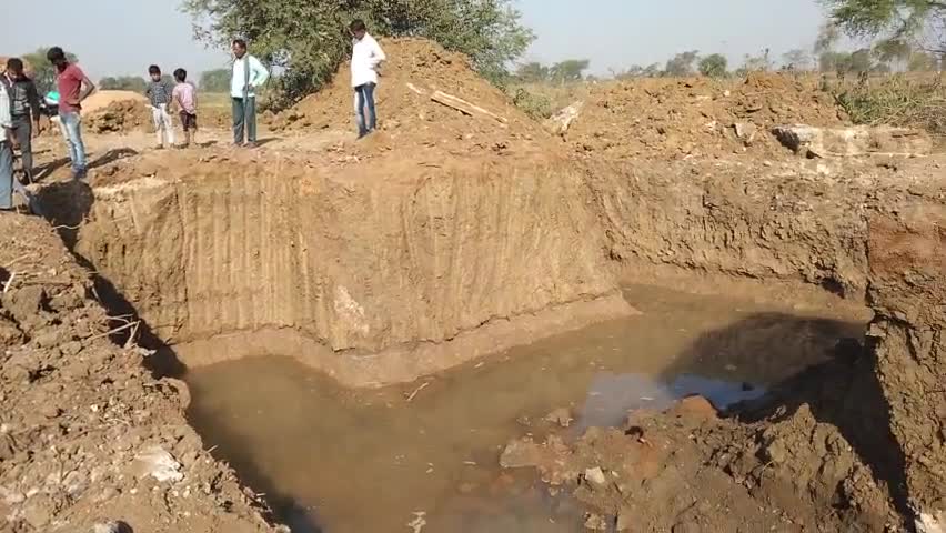 ग्राम पंचायत बेल्हा से ग्राम Parsadih होते हुए रावण सूहेला जाने वाले मुख्य मार्ग चौड़ी कारण पुल का निर्माण कार्य ज़ोर सोर से कार्यप्रगती पर है, 
#Baloda Bazar
