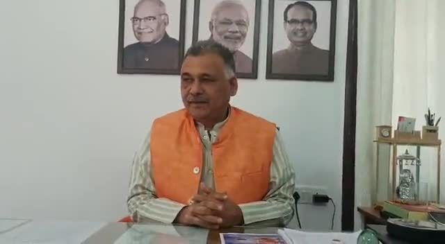 इंदर सिंह परमार का बेतुका बयान हिजाब को स्कूल ड्रेस कोड का हिस्सा मानने से किया इंकार   

#mpnews #bhopal #schoolnews