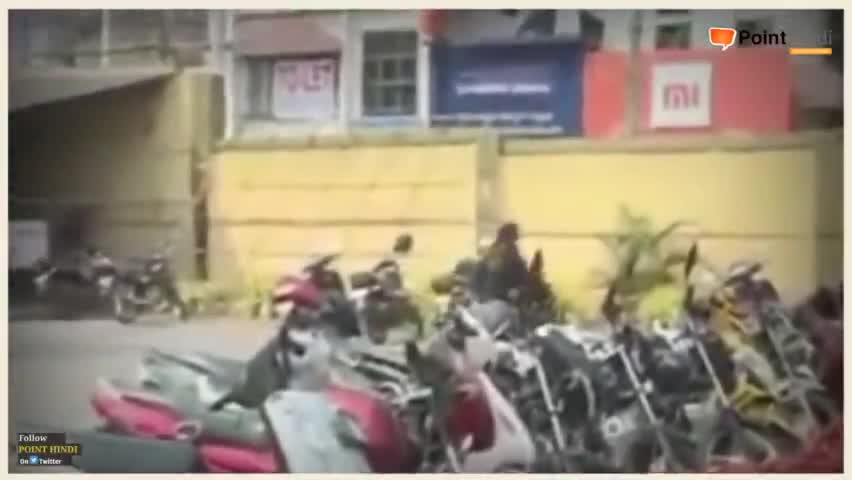 Karnataka Hijab row: आखिर क्या है कर्नाटक हिजाब विवाद, क्या धर्म को शिक्षा से जोड़ना सही है...?
#karnataka  #karnatak