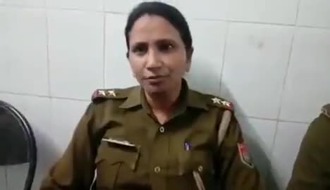 जब महिला बर्दी में सुरक्षित नहीं हैं तो आम महिला कैसे सुरक्षित होगी

#नही_चाहिए_भाजपा