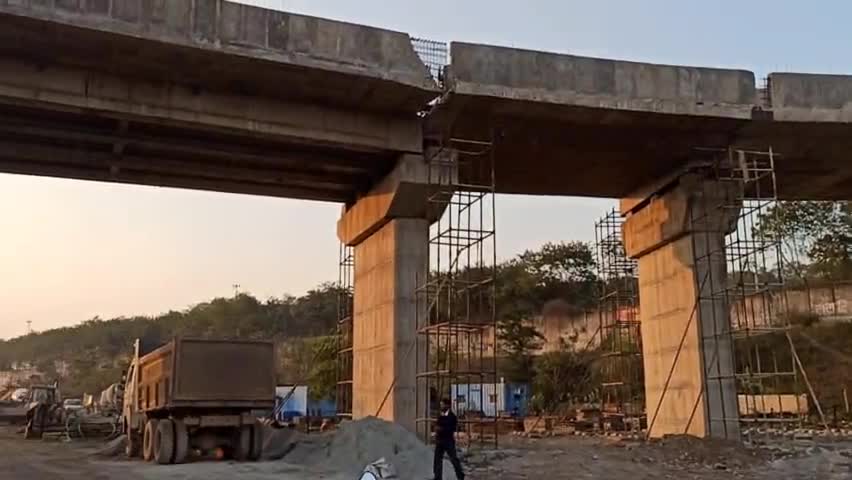 गोलमुरी-सह-जुगसलाई: देखते हैं किस तरह से जुगसलाई ओवर ब्रिज का निर्माण कार्य चल रहा है

#jamshedpurcity #JAMSHEDPURIAN #Jamshedpur #jugsalai