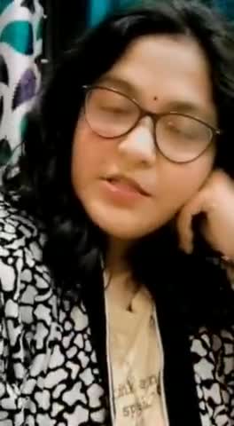 21वीं सदी में जहां चर्चा शिक्षा को बेहतर बनाने की होनी चाहिए वहां चर्चा हो रही है लड़कियों के लिबास की।
#hijabrow