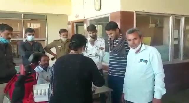 नायब#तहसीलदार साहब,सरस डेयरी अधिकारी,चिकित्सा विभाग,पुलिस प्रशासन#रोहट ने वायद की खाद्यान्न#मिठाई की सुधता की जास की