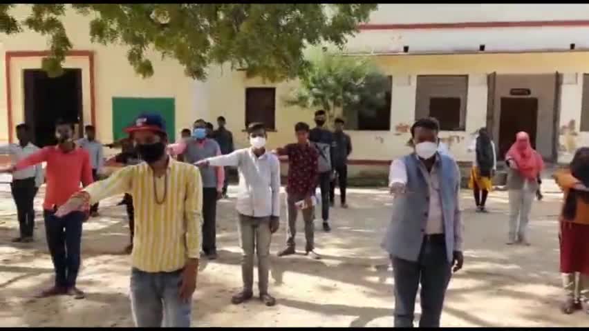 लहार: दबोह में नकल रहित परीक्षाएं सम्पन्न कराने के लिए शासकीय उच्चतर माध्यमिक में सभी विद्यार्थियों को दिलाई गई शपथ
#daboh