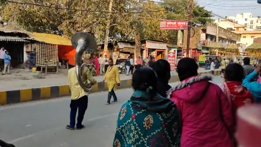 हाजीपुर: #jahurai bazar hajipur #crowd