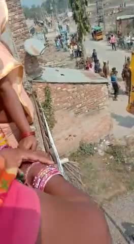 केिशनपुर: Tharbitiya me toot rahe dhukan Indian Railways #follOwing