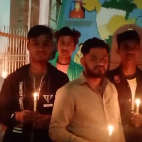 एल डी ए वी इंटर कॉलेज के बच्चों ने दी श्रद्धांजलि पत्रकार #योगेंद्र प्रजापति अनूपशहर