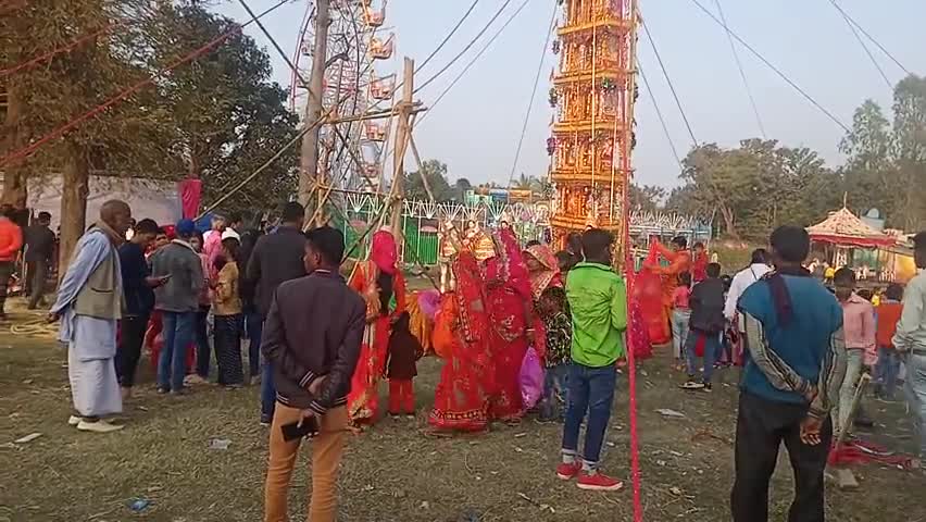 छतौनी गांव में महावीर झंडा पूजा समिति के द्वारा झंडा मेला का किया गया आयोजन,#झंडा पूजा समिति