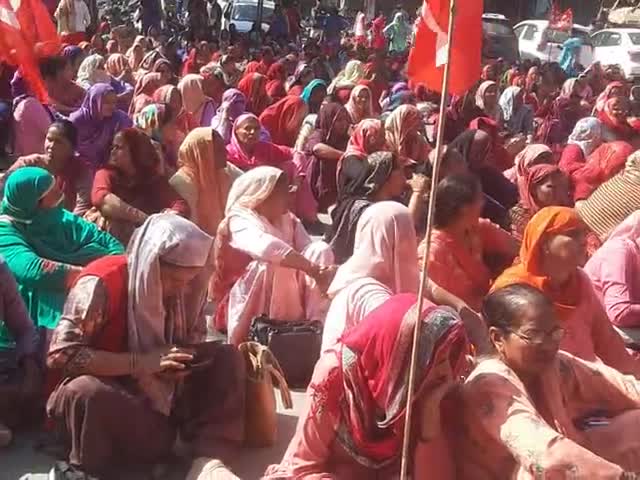 DC office karnal का घेराव  #ravinder_sarpanch #gramin_breaking_news #srijankalamanchharyana