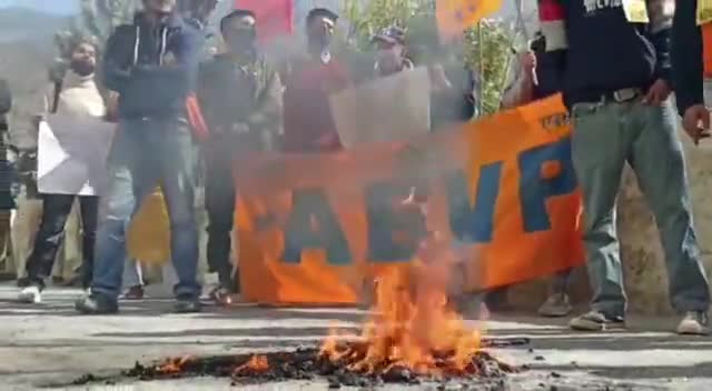 लावण्या हम शर्मिंदा हैं, 
तेरे कातिल जिंदा हैं।

हिमाचल प्रदेश के कुल्लू में अभाविप कार्यकर्ताओं ने लावण्या को शीघ्र न्याय दिलाने की मांग को लेकर प्रदर्शन किया।
#FightForLavanya #JusticeForLavanya