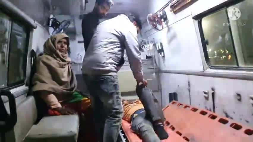 किशनगढ़ रेनवाल: पचकोडिया बस स्टैंड के पास दो बाइकों में आमने-सामने हुई भिड़ंत में तीन युवक घायल#accdient