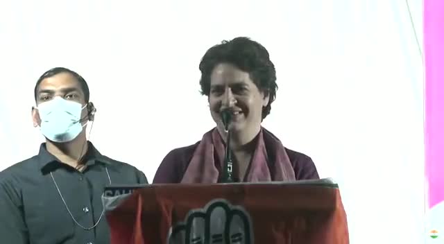 ये आत्मीयता ही हमारी पहचान।
तभी तो चाहता है हमें हिंदुस्तान।।

#कांग्रेस_आपके_द्वार