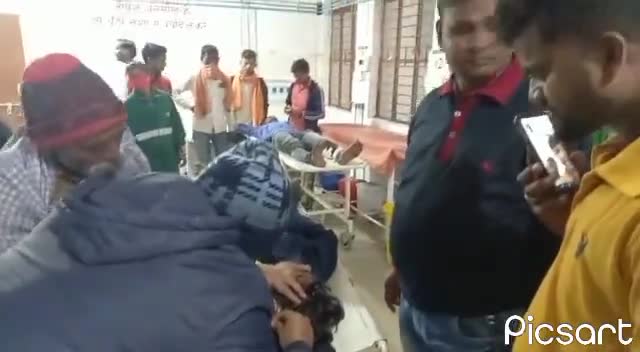 गिद्धौर हाई स्कूल के पास टकर में बाईक सवार घायल हुआ एक #कुमरडीह का दूसरा ललमटिया नवासी है युवक है