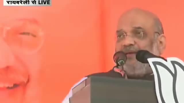 #भाजपा की सरकार बना लो,#12वीं पास करके जो भी #इंटर में नामांकन करवाएगा उन्हें लैपटॉप दिया जाएगा 😁
अपना गृहमंत्री बोलिन