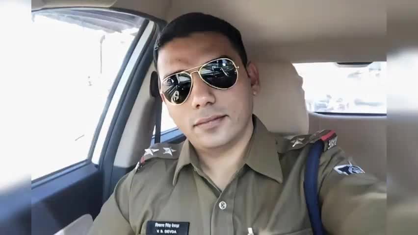 उज्जैन सब इंस्पेक्टर ने शादीशुदा महिला को बंधक बनाकर दुष्कर्म किया,मामला दर्ज,निलंबित
#ujjain #ujjainnews #bjp #congress