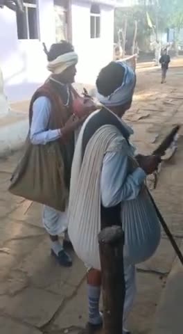 ग्राम #रसीदपुर में #फाल्गुन मास के प्रारंभ में आए #ग्वालबाबा #संस्कृति की दिखाते हैं झलक इन्हें प्रोत्साहित अवश्य करे🙏