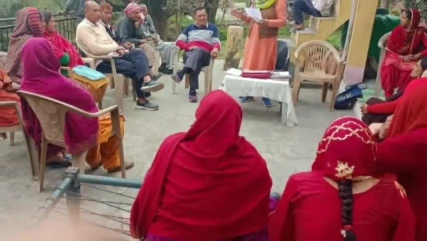 कलोल: घर-घर जाकर जेजवीं पंचायत की प्रधान रीना पंडीर ने सुनी समस्याएं, दिया जल्द समाधान का आश्वासन
#Kalol #Congress
