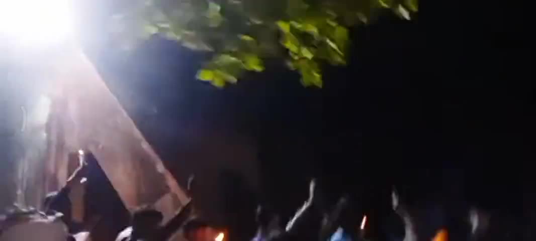 प्रयागराज: इलाहाबाद यूनिवर्सिटी छात्र संघ ऑनलाइन परीक्षा को लेकर कैंडल मार्च निकाला#इलाहाबाद#allahabaduniversity