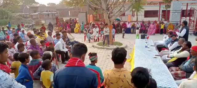 आपको अपने वोट की चोट से भाजपा के अहंकार को धराशायी करना है।

शाहगंज, जनसपंर्क।
#AkhileshYadav #10_मार्च_अखिलेश_आ_रहें_है 
#ShailendraYadavLalai #बाइस_में_बाइसिकल