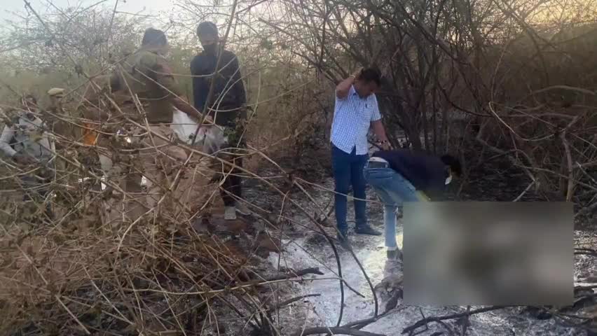 भीलवाड़ा: समोडी चौराहे के नज़दीक पहाड़ी की ढलान में युवक की मिली जली हुई लाश, क्षेत्र में फैली दहशत #लाश