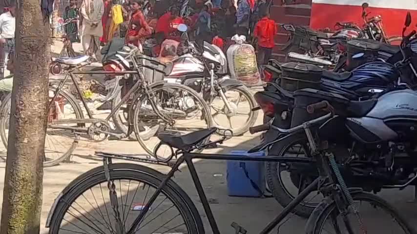 लौरिया: योगापट्टी प्रखंड क्षेत्र के भवानीपुर पंचायत में 1 से 5 वर्ष के बच्चों को पोलियो का दवा पिलाया गया#लौरिया #योगापट्टी