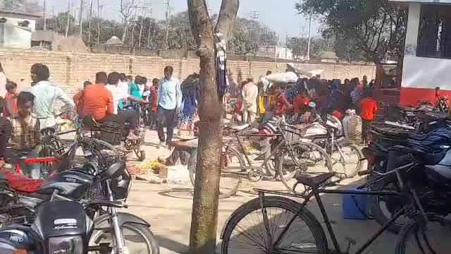 जोगापट्टी: योगापट्टी प्रखंड क्षेत्र के विभिन्न जगहों पर महाशिवरात्रि पर्व धूमधाम से मनाया गया #योगापट्टी #लौरिया #पश्चिम चम्पारण