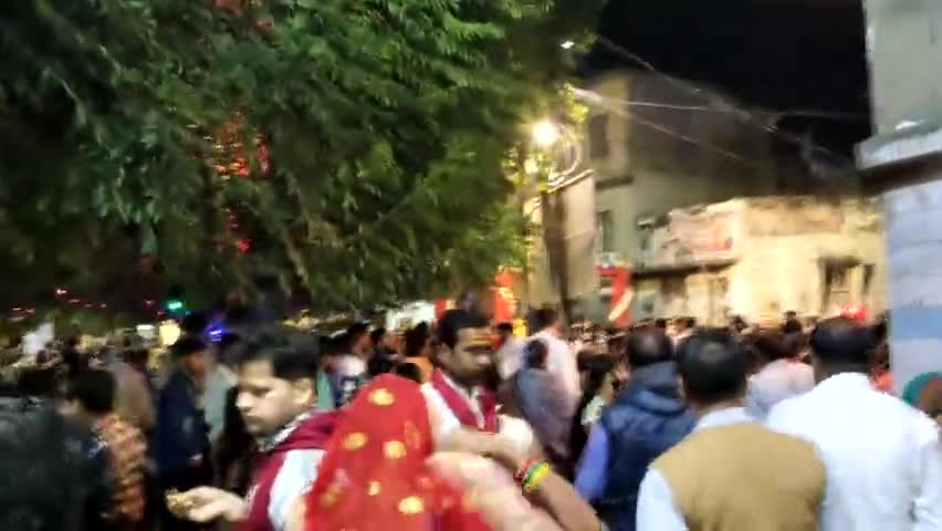 महाशिवरात्रि में भक्तो का लगा जन सैलाब महादेव की नगरी सतना जगत देव तालाब में दिखा भक्तो की भीड़ #satna #mp19