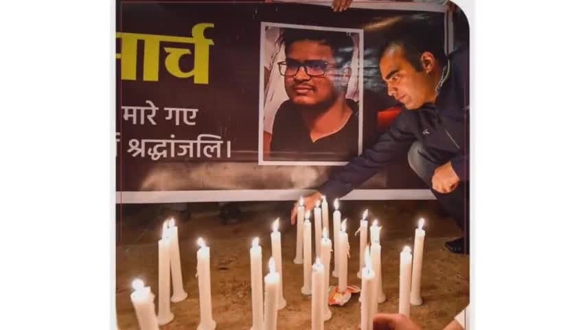 यूक्रेन में जंग के बीच फंसे एक 21 साल के भारतीय छात्र नवीन एसजी की मौत हो गई।
#ukrainerussiacrisis 
#indiangovernment