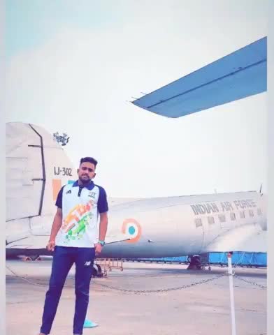 *यदि आप कुछ ऐसा चाहते हैं जो आपके पास कभी नहीं था तो,, 
*आपको कुछ ऐसा करने के लिए तैयार रहना चाहिए जो आपने कभी नहीं किया।🏀🇮🇳✈️*

#keepgoing #neverquit #fightforyourdreams #onelife #makeitcount #fighter ✈️✈️