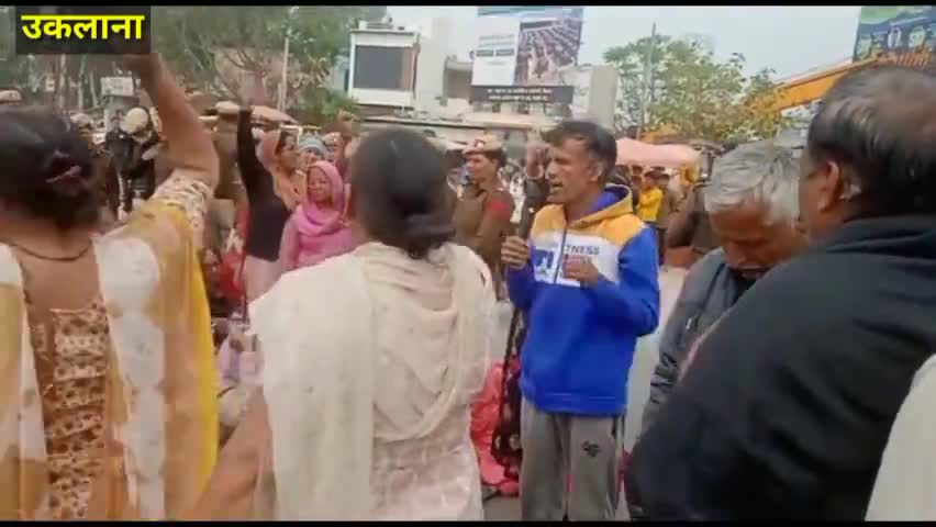 उकलाना: आंगनबाड़ी वर्करों को चंडीगढ़ जाने से रोकने पर आंगनबाड़ी वर्करों ने सरकार को सुनाई खरी खरी #uklananews #hisar #anganbari_