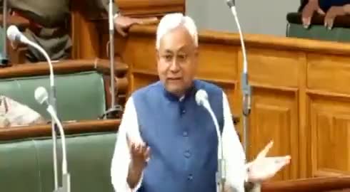 “हमको तो हाल ही में पता चला कि इतने लोग बाहर जा रहे हैं. पहले तो पता था कि कुछ ही लोग जा रहे हैं. ये विचार करने की ज़रूरत है कि हमारे बच्चे-बच्चियों को बाहर जाने की नौबत न आए.”
#यूक्रेन मुद्दे पर #सीएम_नीतीश_कुमार