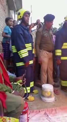 खड़गपुर: ग्राम #टेटिया में फायर कर्मियों द्वारा आग से सुरक्षा के बारे में नुक्कड़ नाटक के माध्यम से जागरूक किया