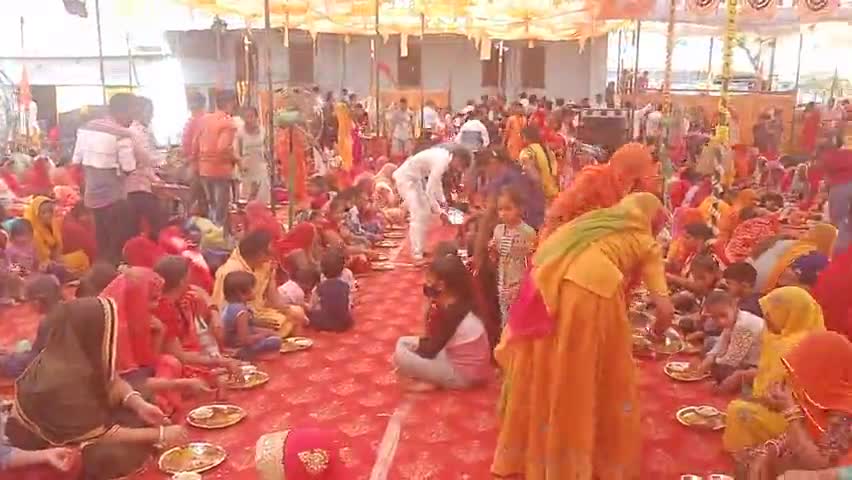 पाली: श्री इच्छापूर्ण बालाजी पुराना हाउसिंग बोर्ड में आज विशाल भंडारे का कार्यक्रम रखा गया था#rajshtan