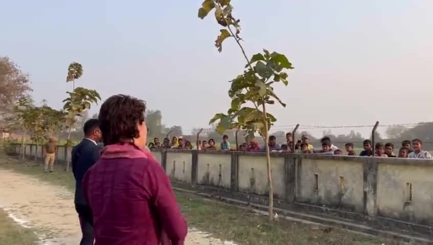 सवेंदना से संवाद।
#priyankagandhi #congressparty #upelection2022 #priyankagandhiforpm