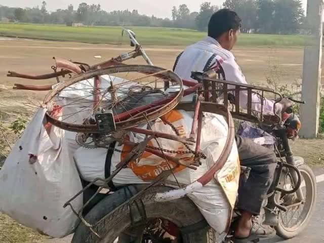 सातवां चरण सम्पन्न हुआ 🤪🤪😍
  गई साइकिल 😀#jadounjijokes #teamjadounji #funny #jadounji