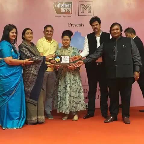 जे एम राजस्थान वुमन अचीवर्स अवार्ड समारोह में शिरकत की।
#womensday2022 #womensupportingwomen