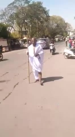 पाली: किसानों के कर्ज माफ हेतु जिला मुख्यालय पाली पर भुख हड़ताल बैठे निवासी दिपक भाई बामणिया #यूक्रेन_संकट 
#pali_rohat