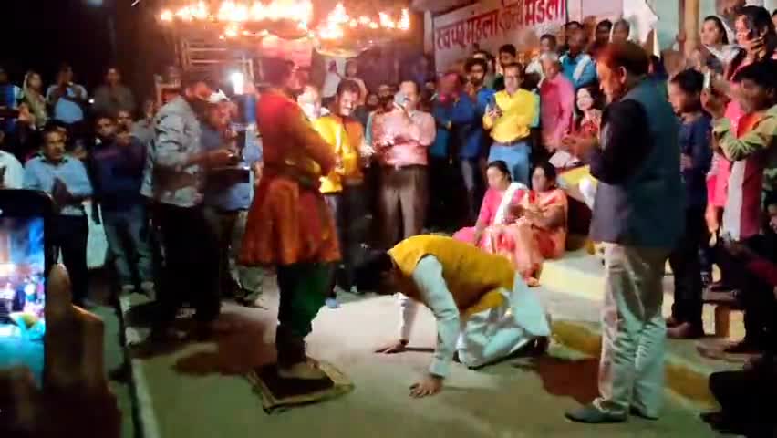 केवलारी: 101 दीपक नृत्य द्वारा#महा आरती