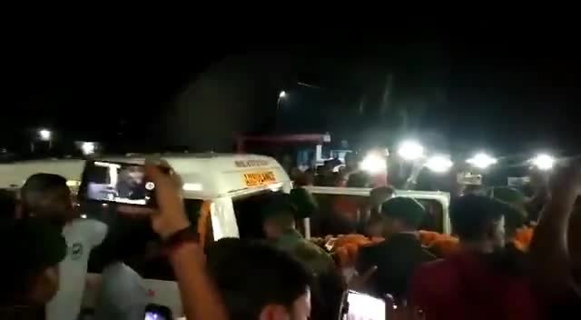 हाजीपुर: शहीद विक्की कुमार 
अंतिम संस्कार में उमड़ा जन सैलाब.... #hajipurcity  #hajishakeelqureshi  #vaishali_live_news_24