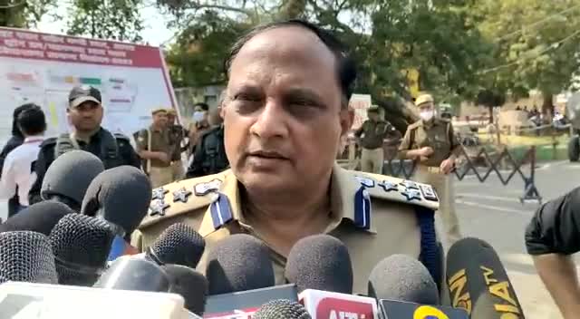 #DIG/#ssp_आगरा द्वारा जनपद आगरा में हो रही मतगणना व कानून व्यवस्था के संबंध मैं दी गई बाइट..
#agrapolice393